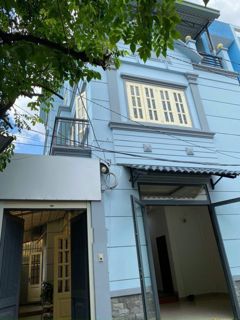 Bán nhà hẻm Đường 9 Trường Thọ, DT 68m2 ngang 7m, 2 tầng, nhà sẵn ở ngay, tiện ích đầy đủ